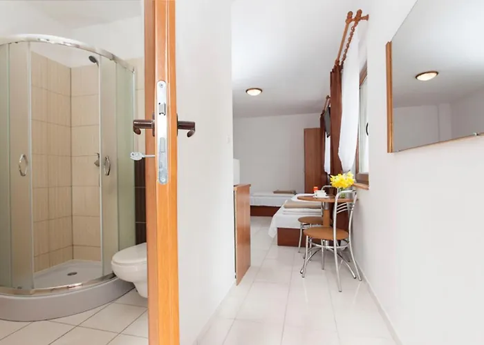 O.w. Laguna 波别罗沃