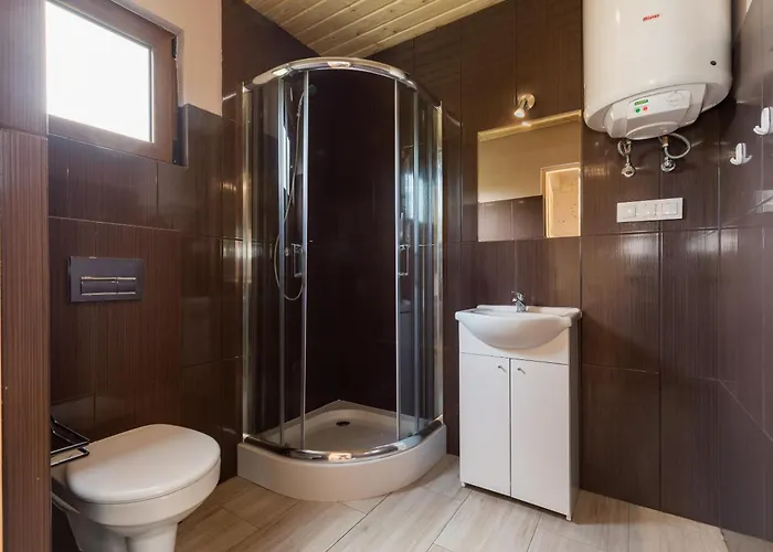 山林小屋 O.w. Laguna *