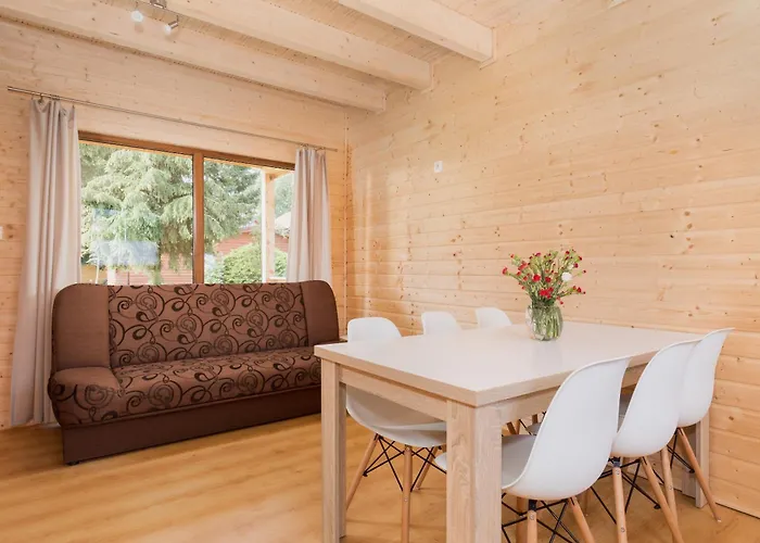 山林小屋 O.w. Laguna